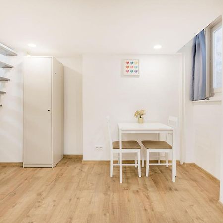 V12 Apartments Будапеща Екстериор снимка