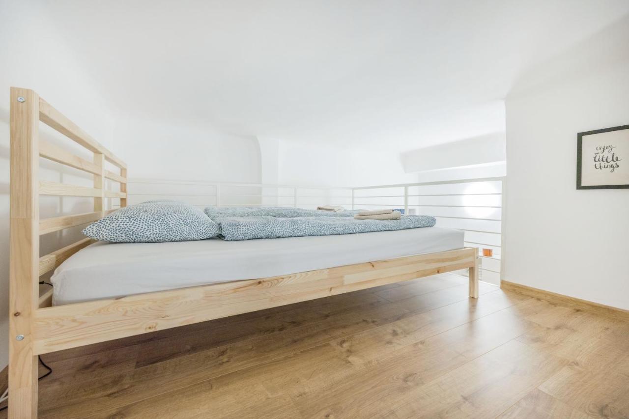 V12 Apartments Будапеща Екстериор снимка