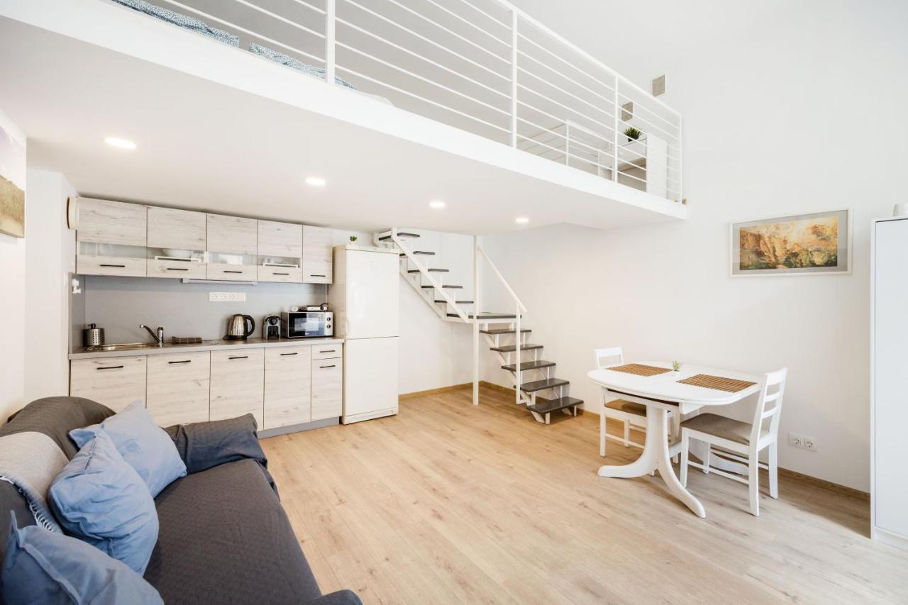 V12 Apartments Будапеща Екстериор снимка